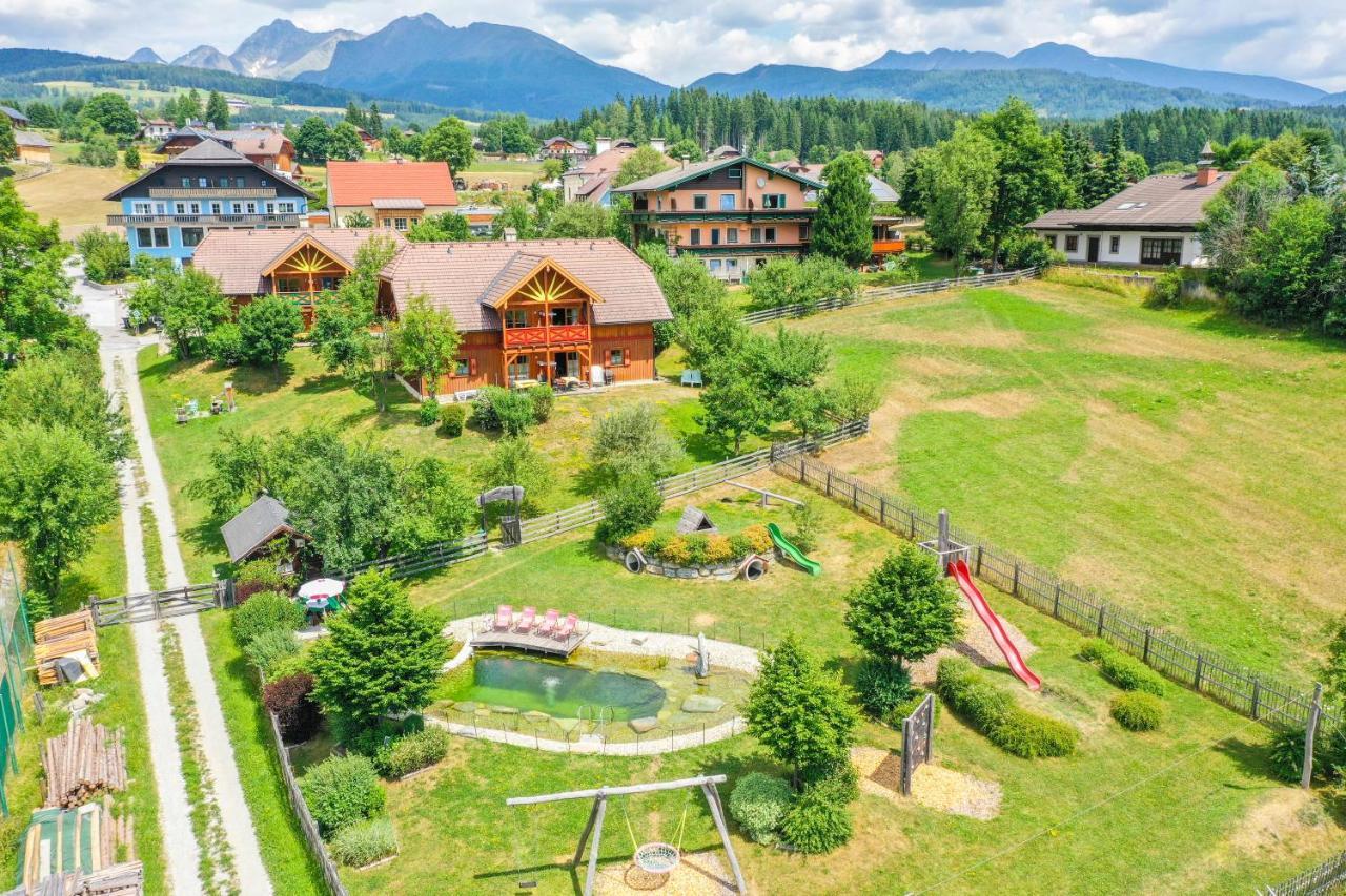 Familien-Appartements Oerglwirt'S Gut Mariapfarr Zewnętrze zdjęcie
